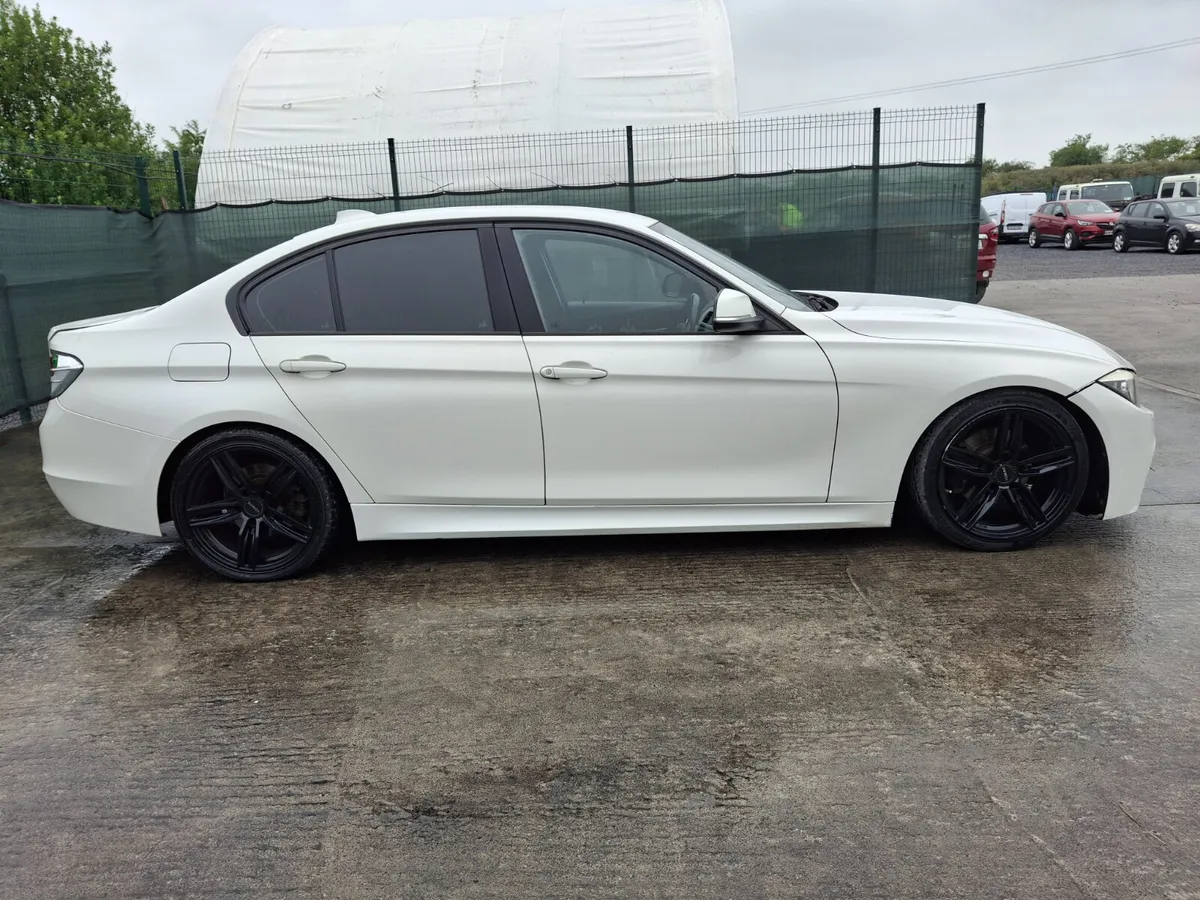 *2013 BMW 3 Series  318 d M Sport Kit - Image 4
