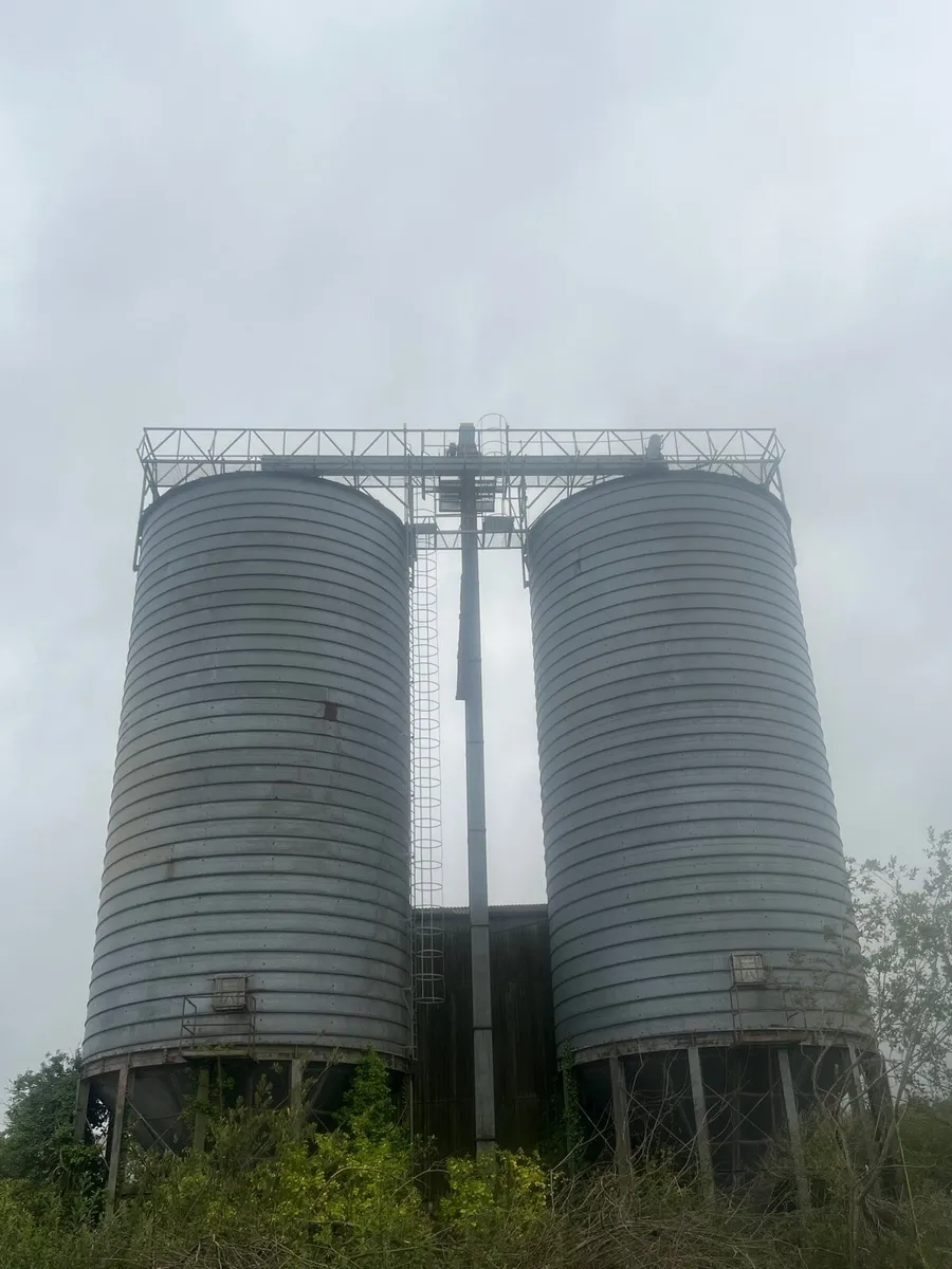 Grain silo - Image 1