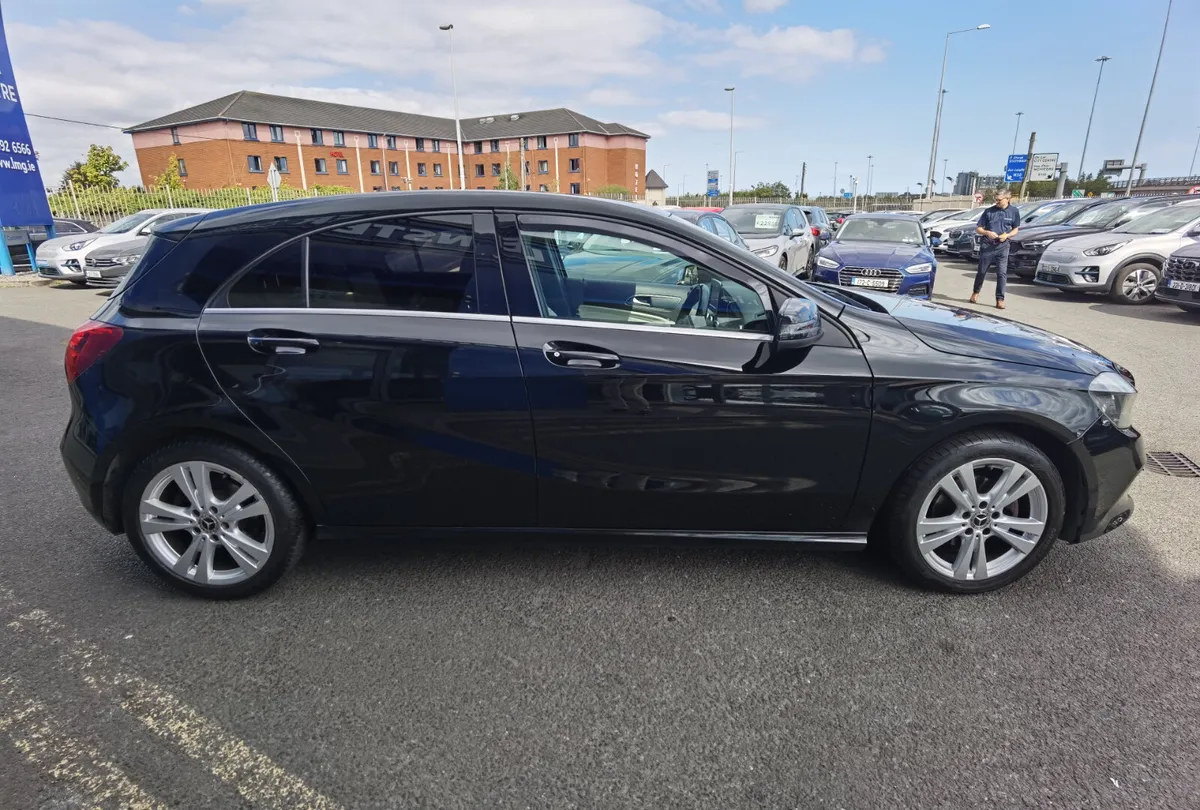 MERCEDES-BENZ A CLASS A180 D URBAN - Image 4