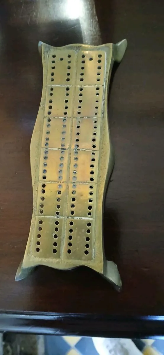 Brass cribbage scoreboard