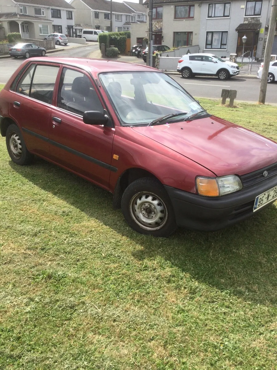 Toyota Starlet 1995 - Image 1