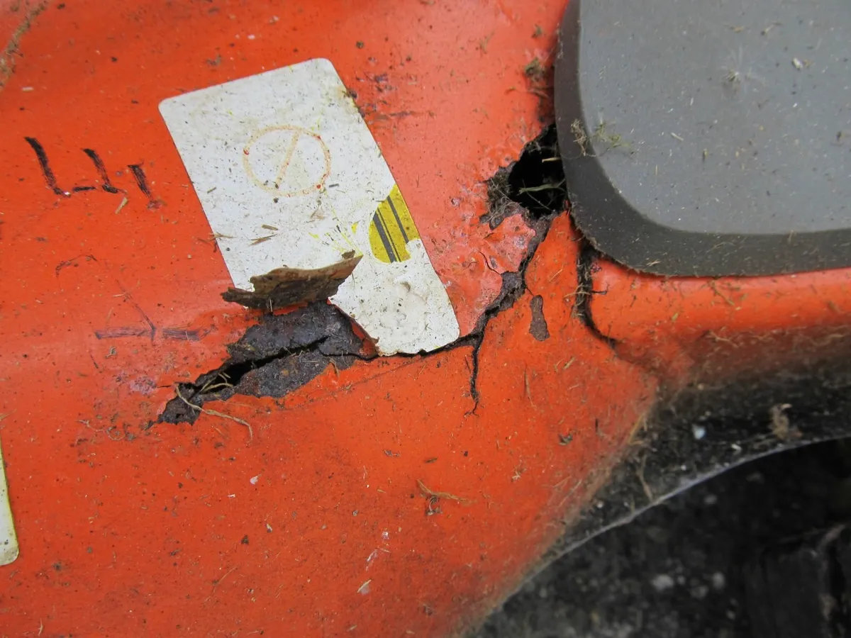 husqvarna mower for parts - Image 3