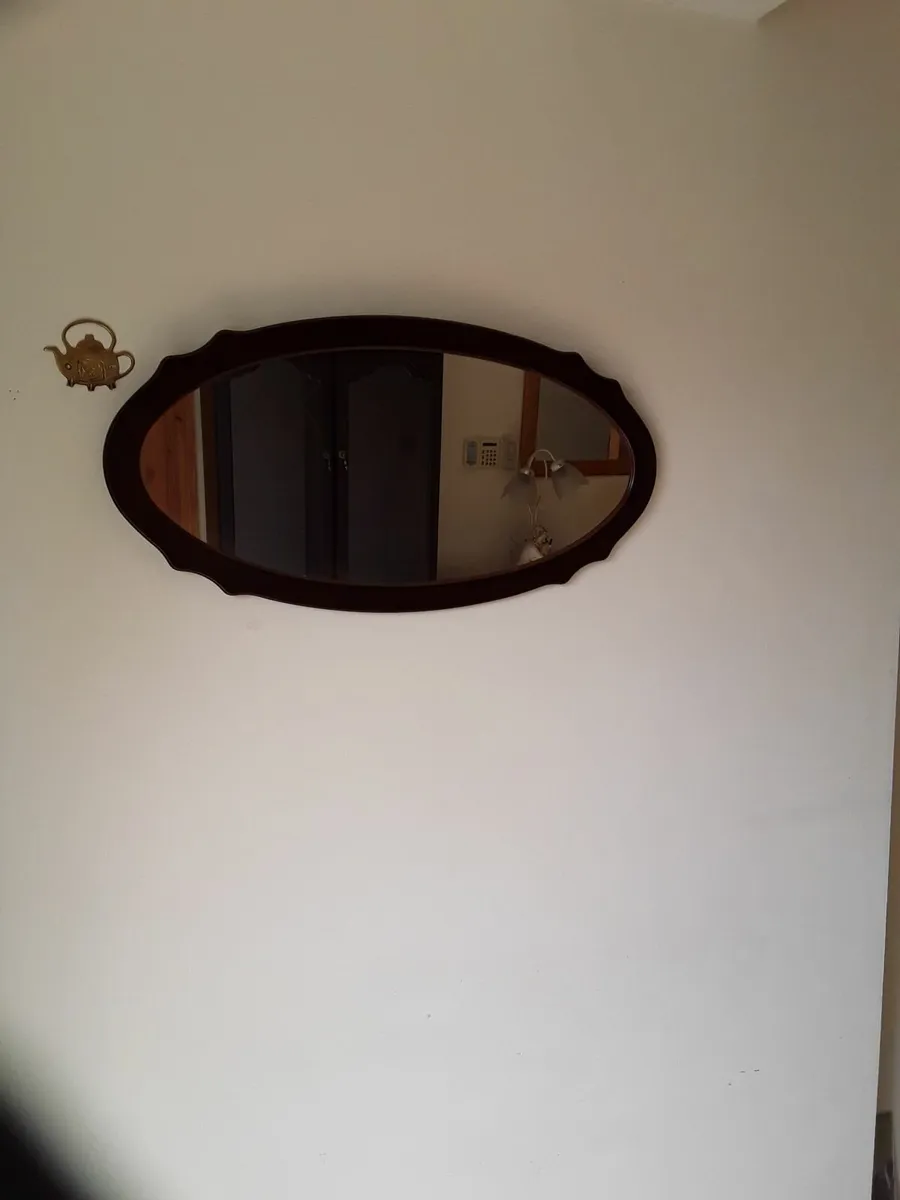 As new lovely beveled shaped mirror - Image 2