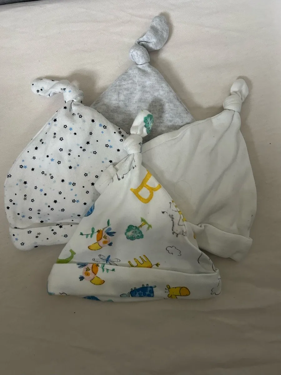 baby hats - Image 1