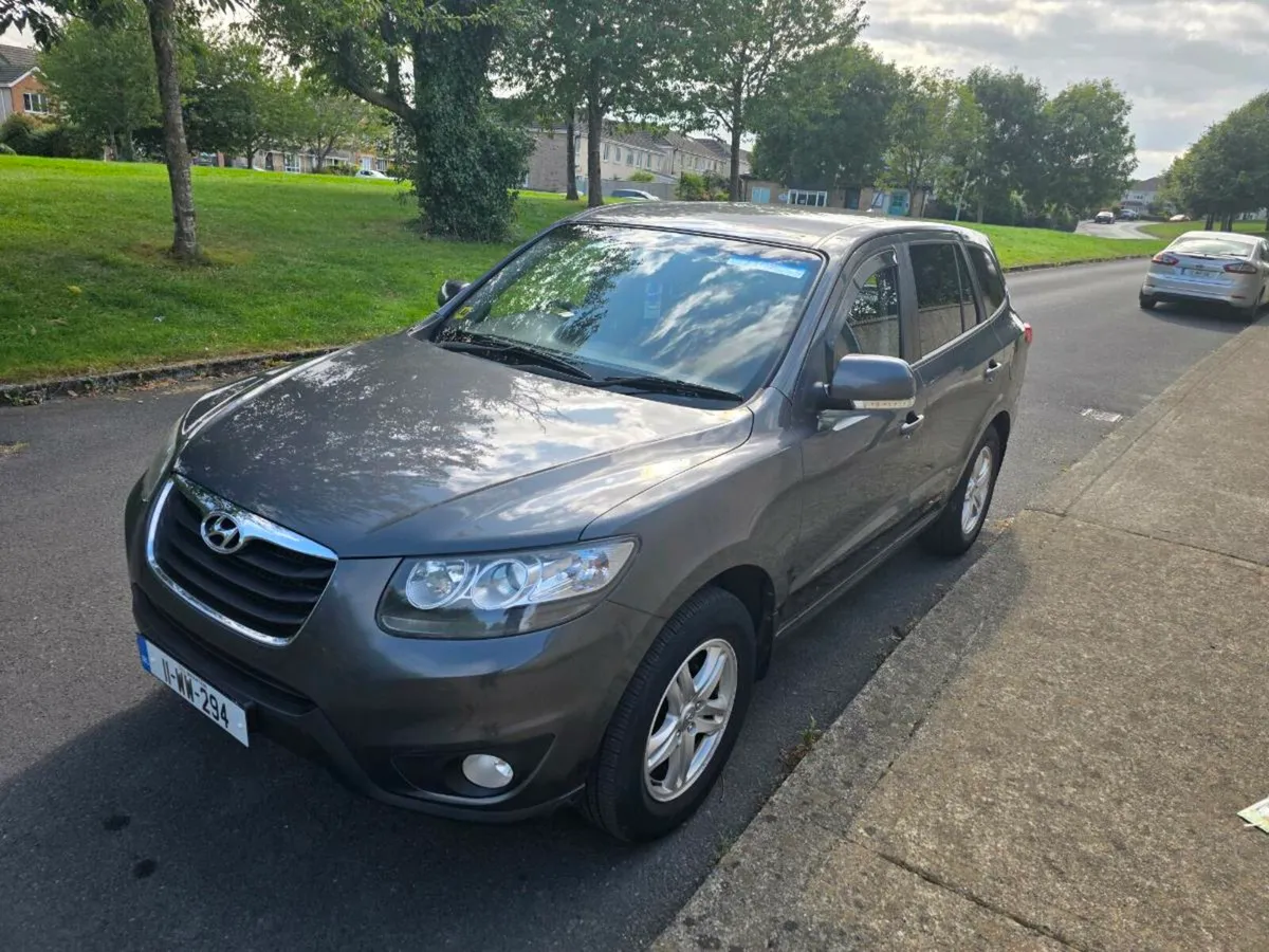 Hyundai Santa Fe - Image 1