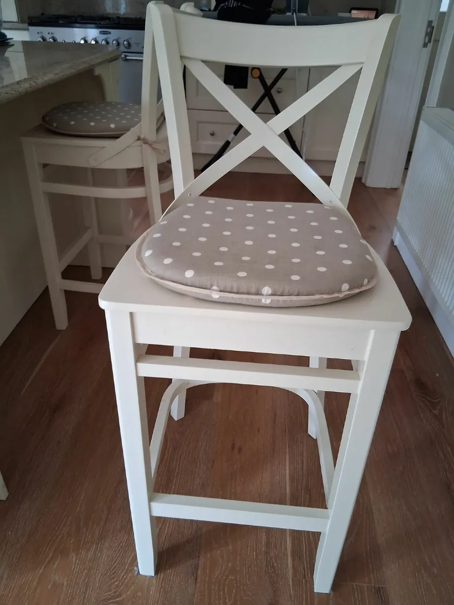High chairs - Image 1
