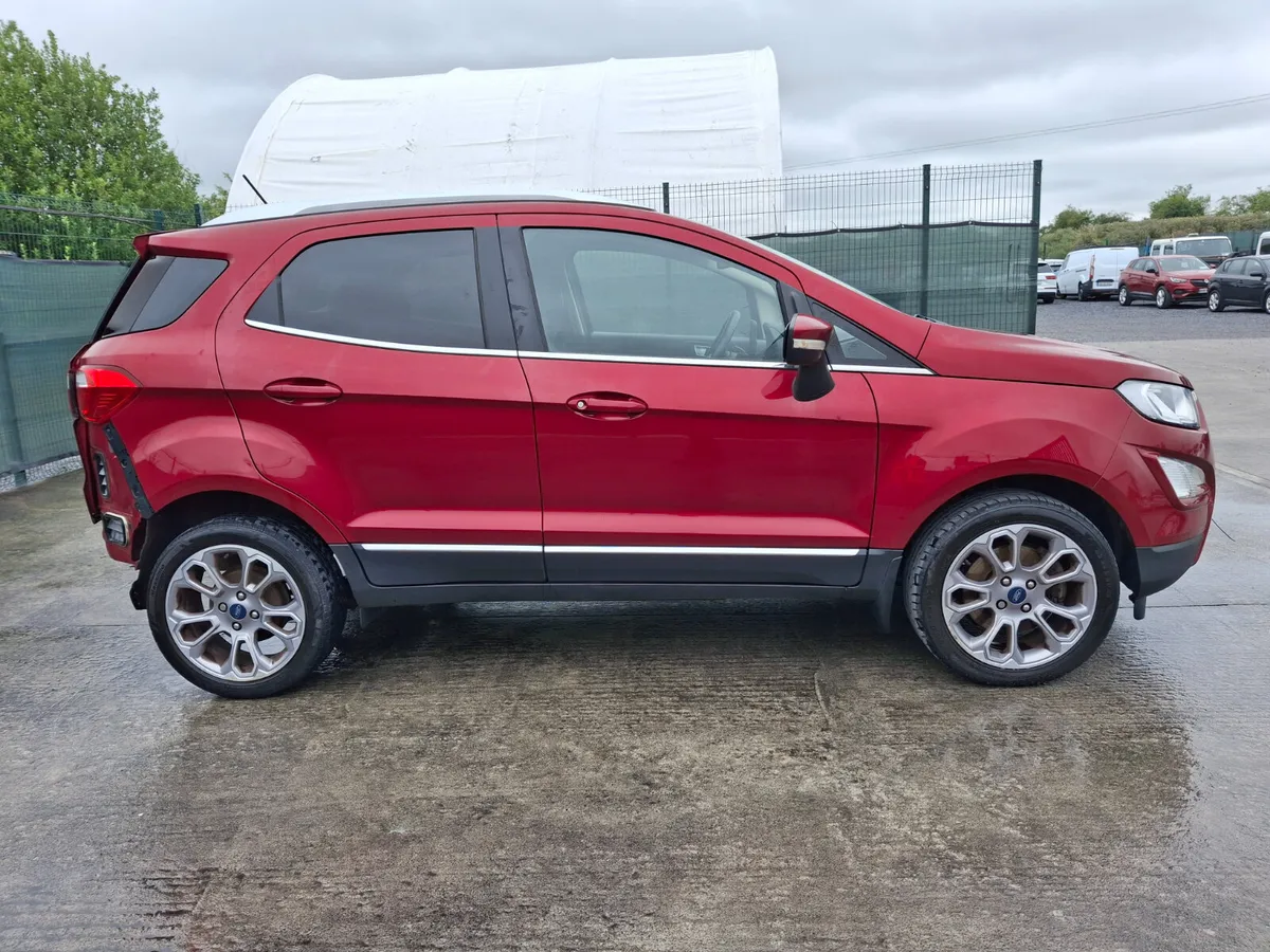 182 Ford EcoSport  Titanium  1.0 Petrol - Image 4