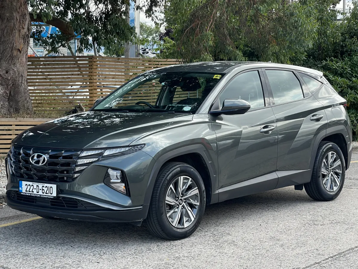 2022Hyundai Tucson..LOW MILES.HEATED SEATS..2 KEYS - Image 2