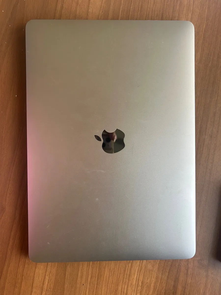 Apple MacBook m1 - Image 2