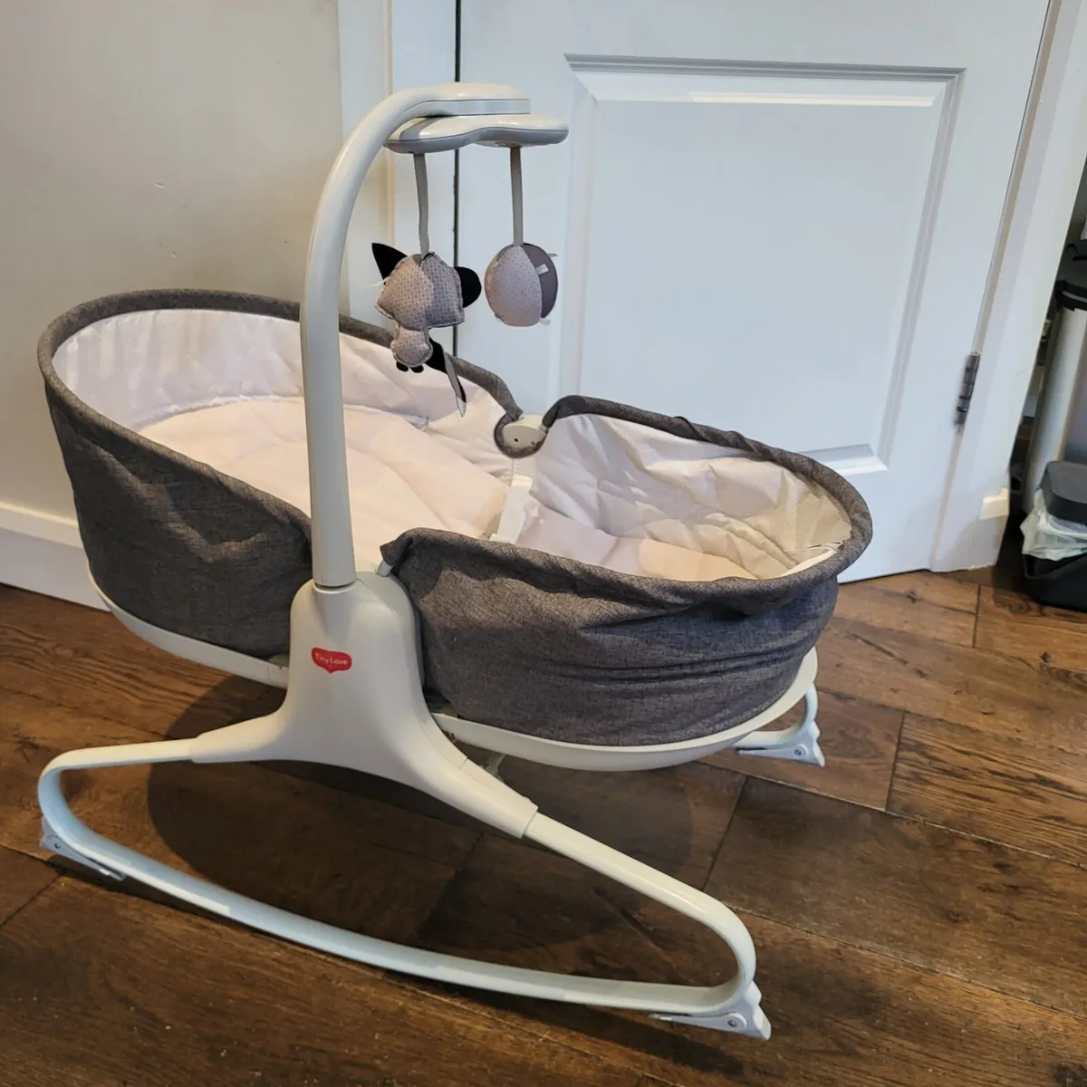 Tiny Love 3-in-1 Baby Rocker and Napper - Image 3