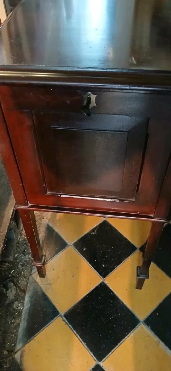 Antique Mahogany Sewing box - Image 2