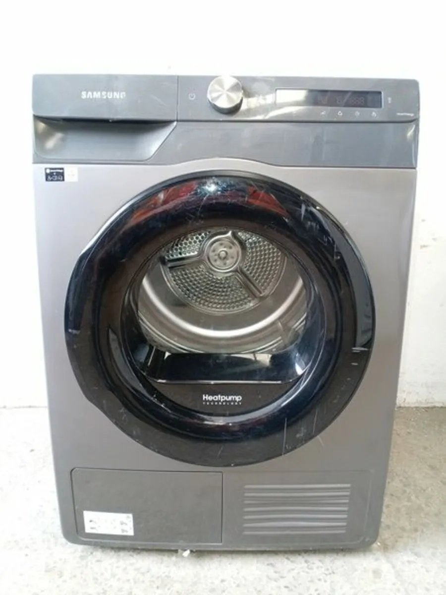 Condenser Dryer Heatpump Ex-Display - Image 1