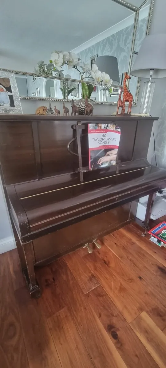 Free Piano - Image 1