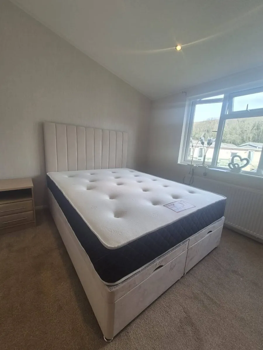 Divan Ottoman Base Bed Frame With Mattress - Image 3