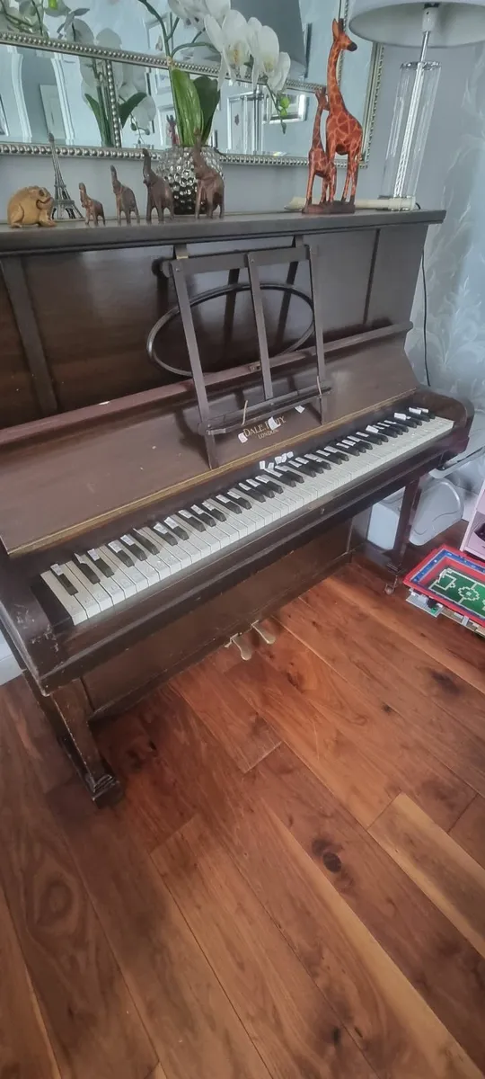 Free Piano - Image 4