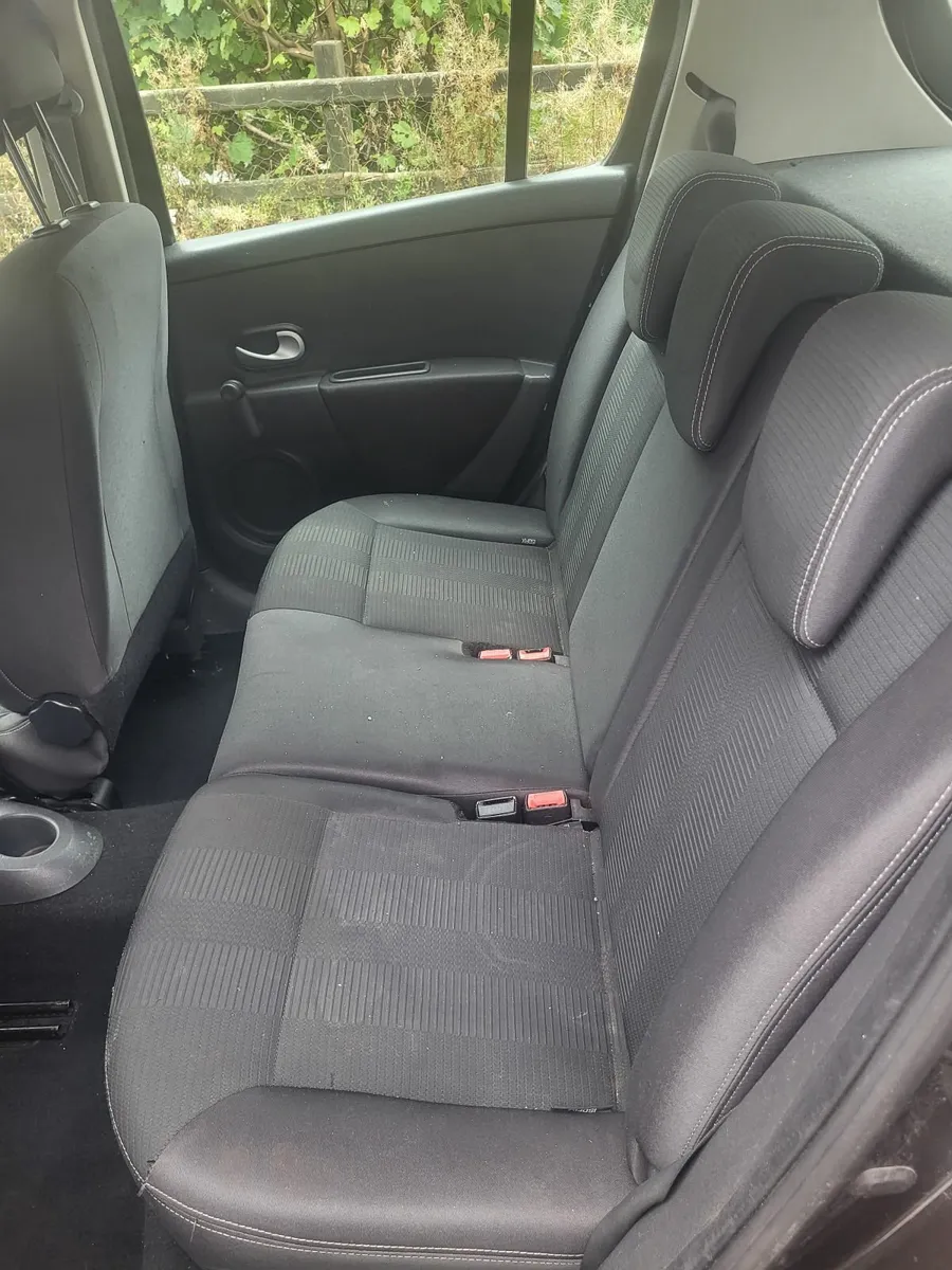 Renault Clio 2010 - Image 4
