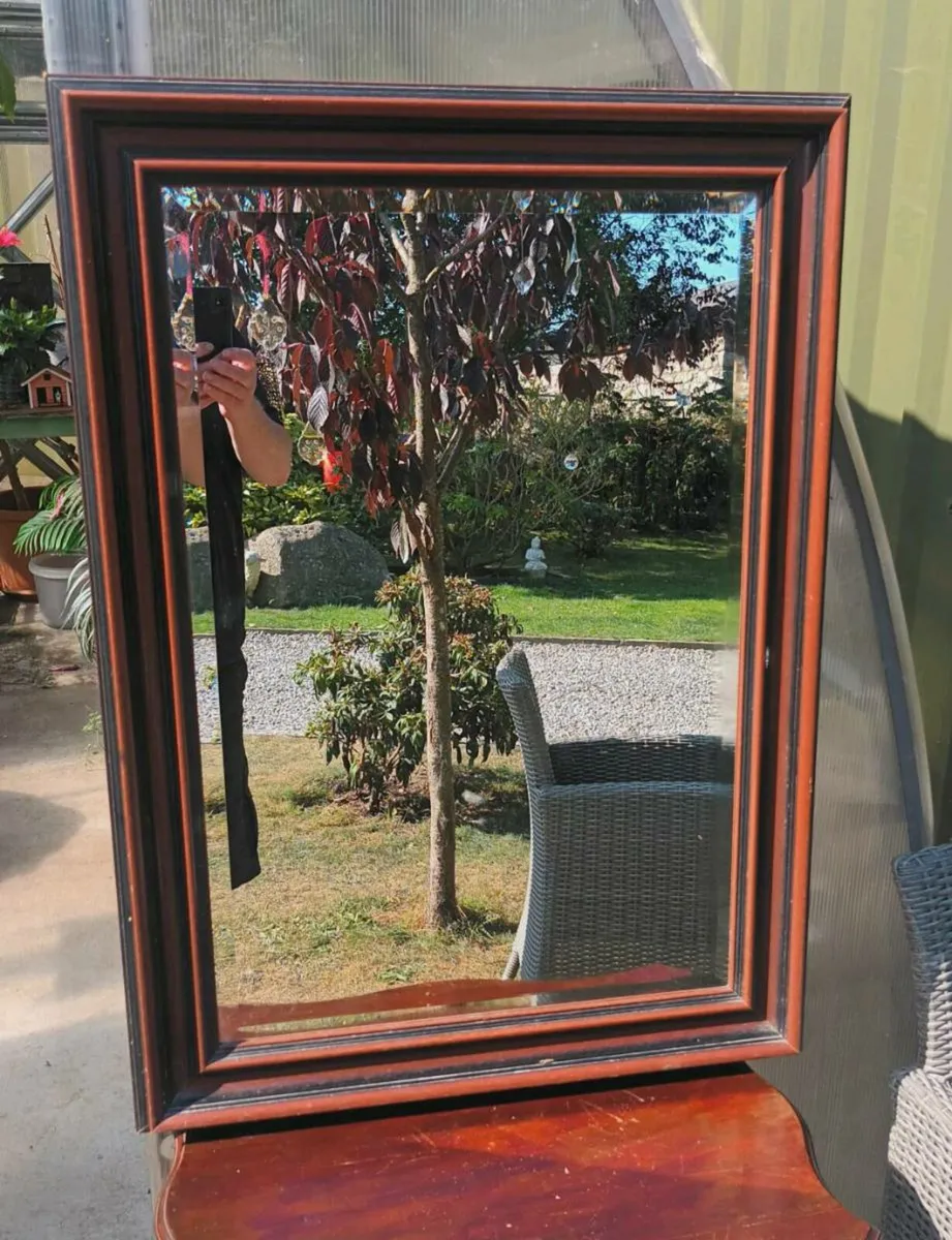 Large heavy bevelled mirror, wooden frame D18 - Image 3