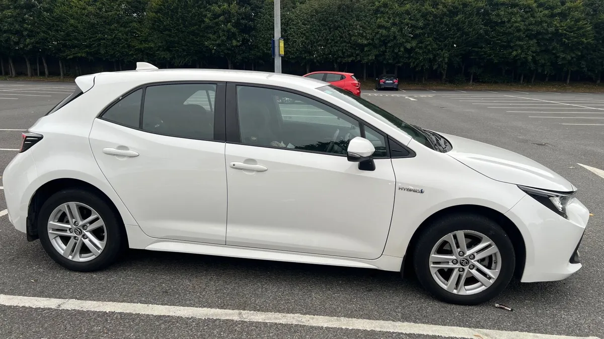 Toyota Corolla 2019 - Image 3