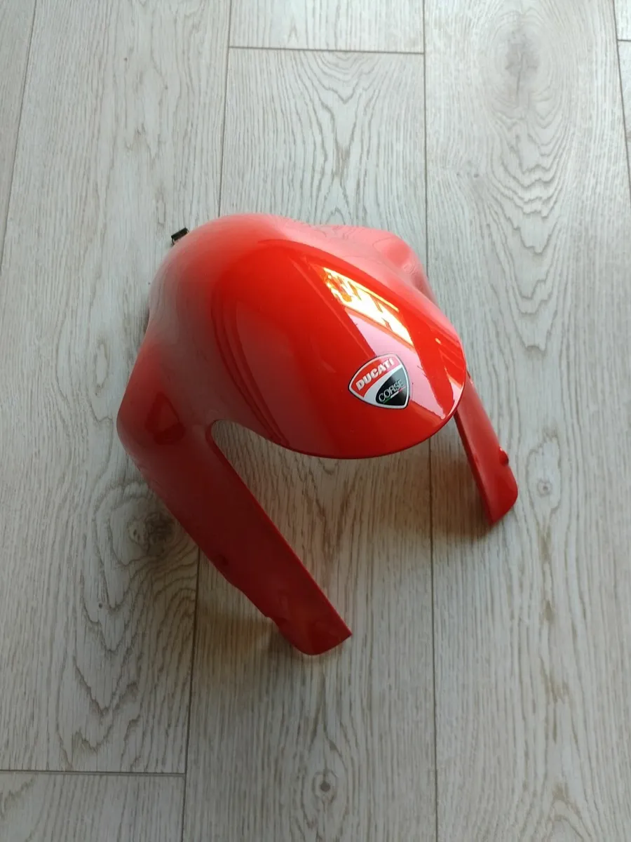 Motorcycle cover / parts. - Image 1