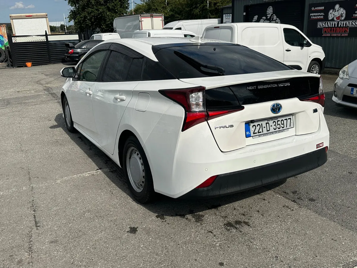 2022 TOYOTA PRIUS HYBRID 1.8L LOW MILES - Image 3