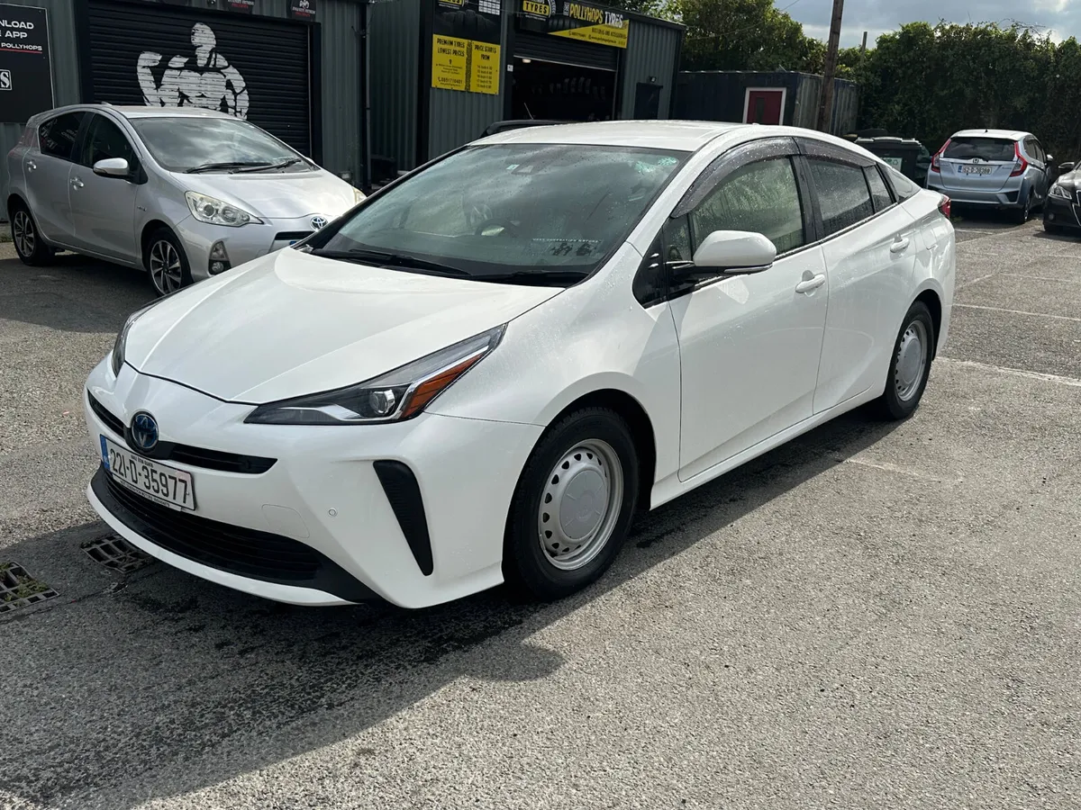 2022 TOYOTA PRIUS HYBRID 1.8L LOW MILES - Image 2
