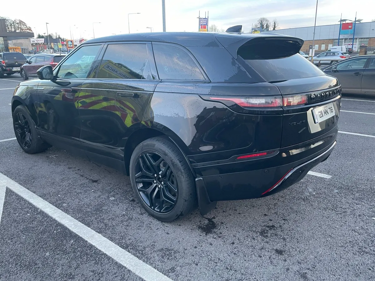 2021 Range Rover Velar 2L Diesel Black Edition - Image 4
