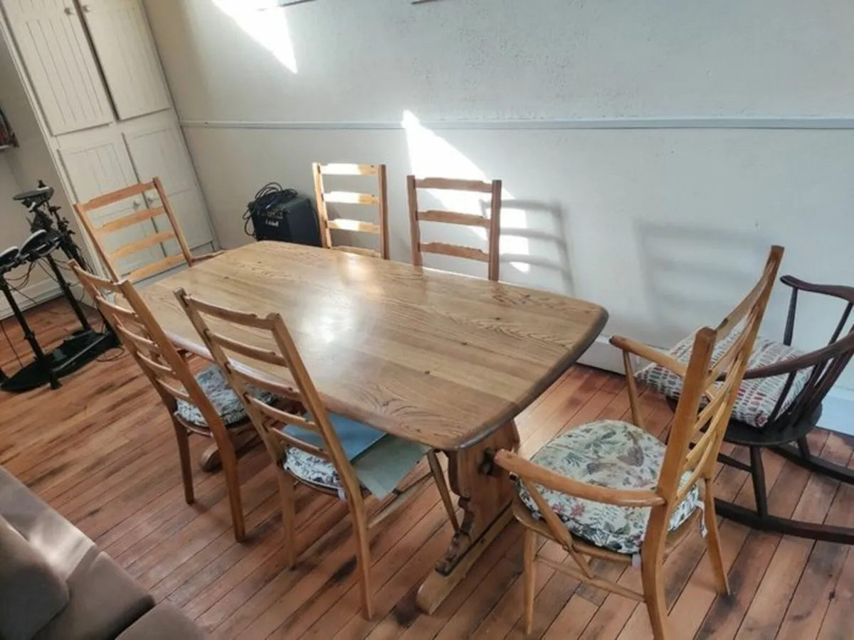 Ercol Table and chairs - Image 2