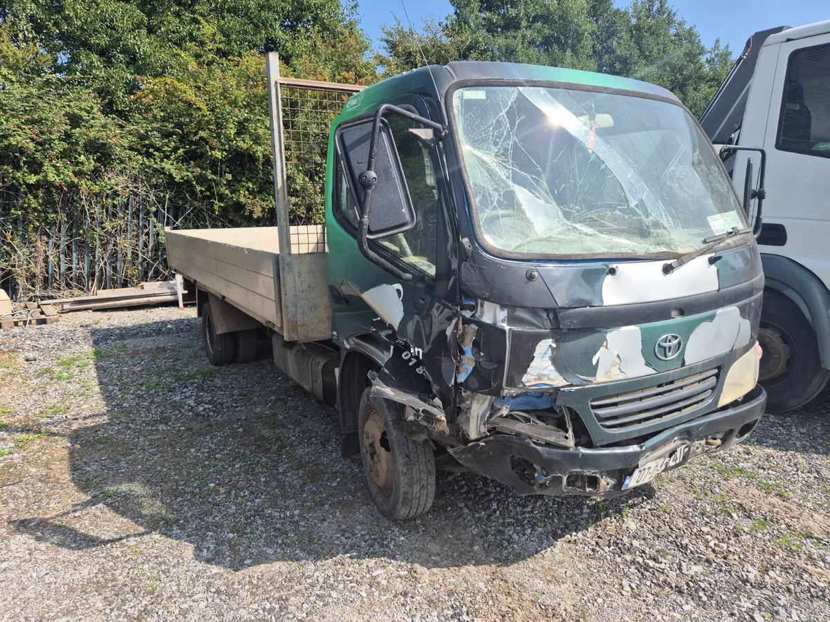 DAMAGED 2007 TOYOTA DYNA - Image 1