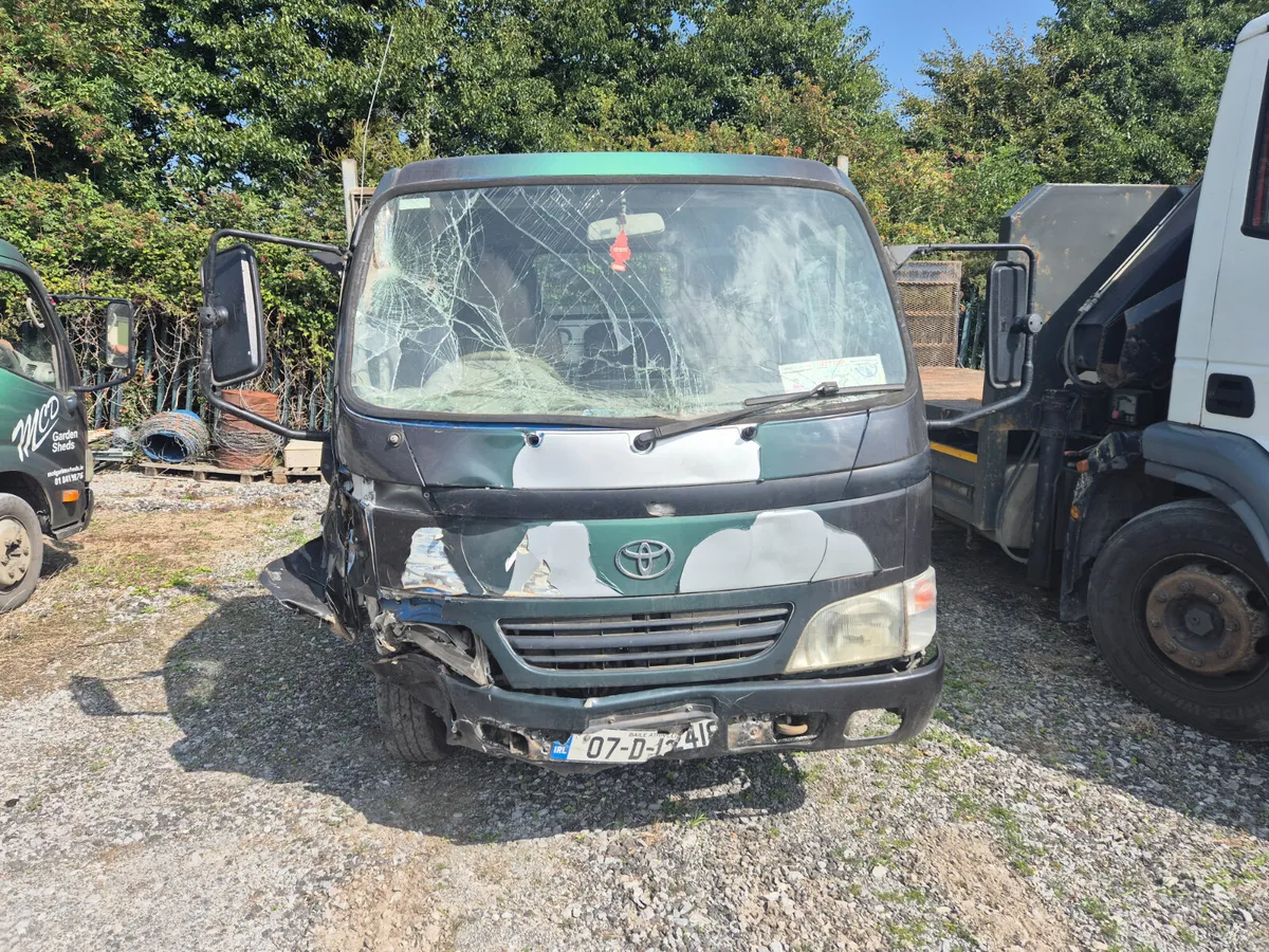 DAMAGED 2007 TOYOTA DYNA - Image 2