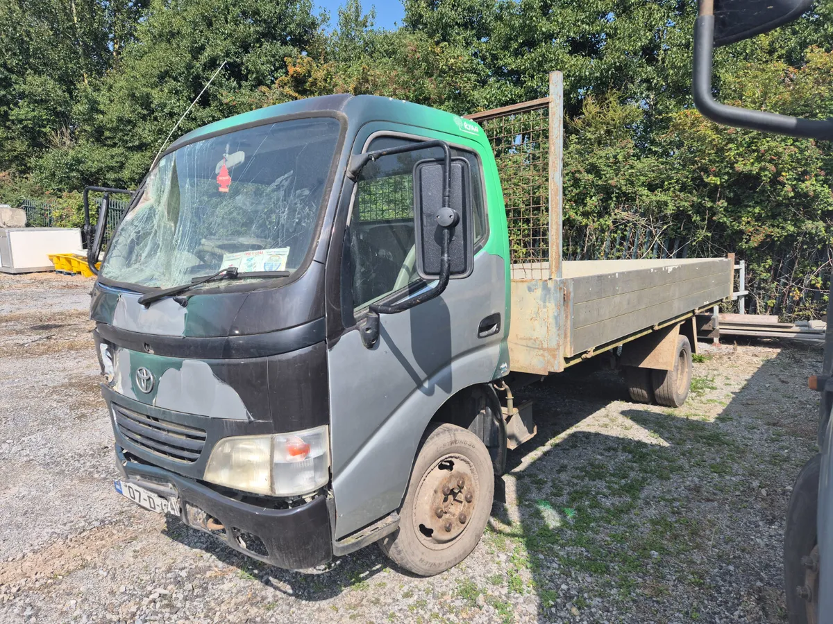 DAMAGED 2007 TOYOTA DYNA - Image 4
