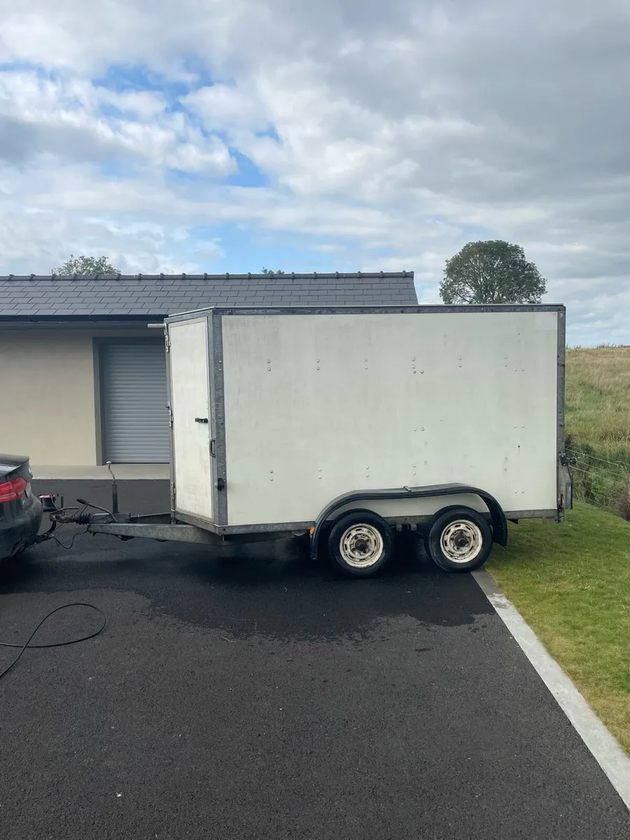 Ifor Williams 10ft x 5ft box trailer - Image 1