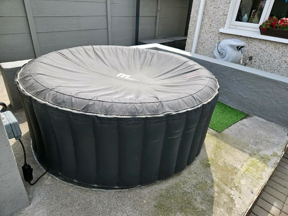 MSpa Hot Tub - Image 2