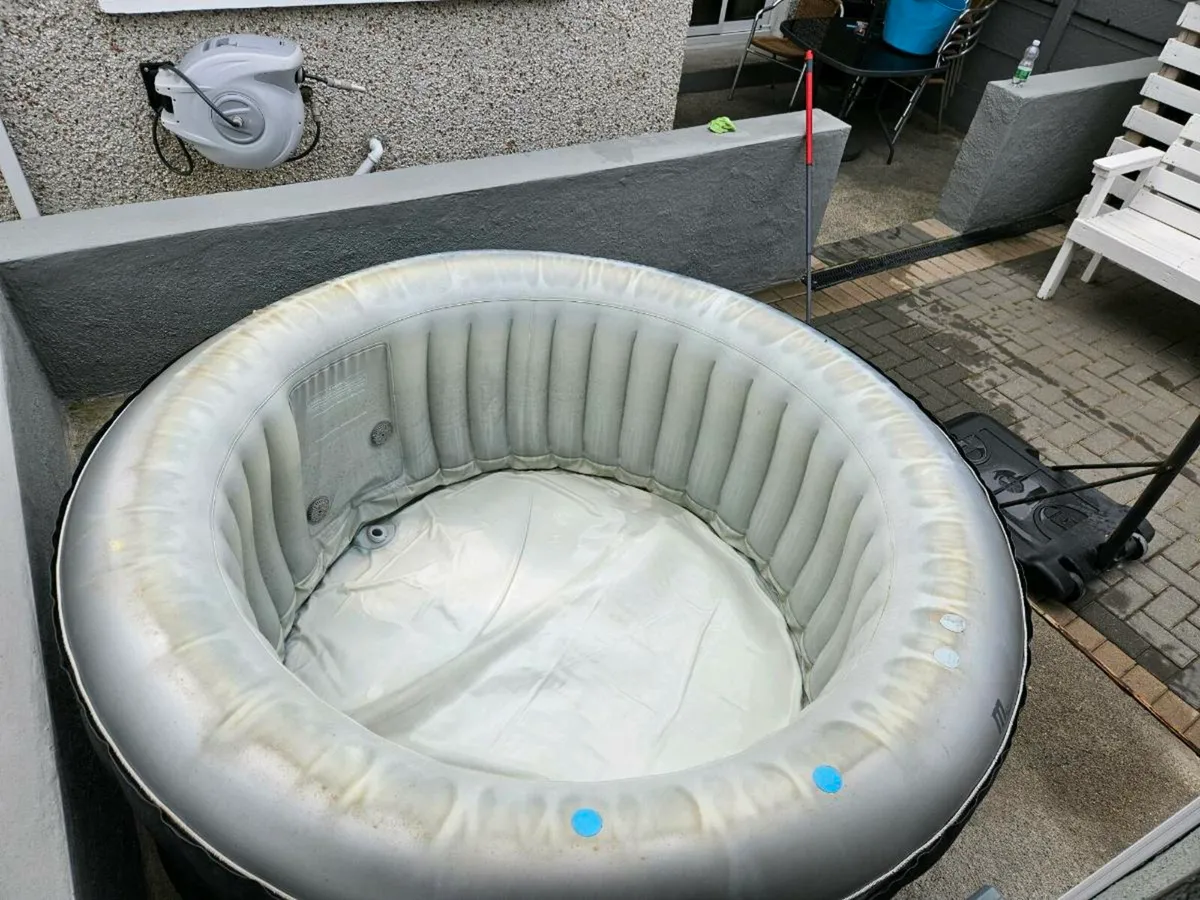 MSpa Hot Tub - Image 3