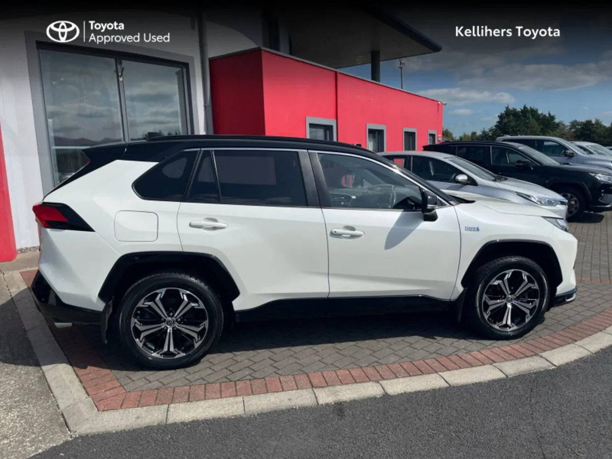 Toyota RAV4 RAV4 PLUG-IN HYBRID SPORT - Image 3