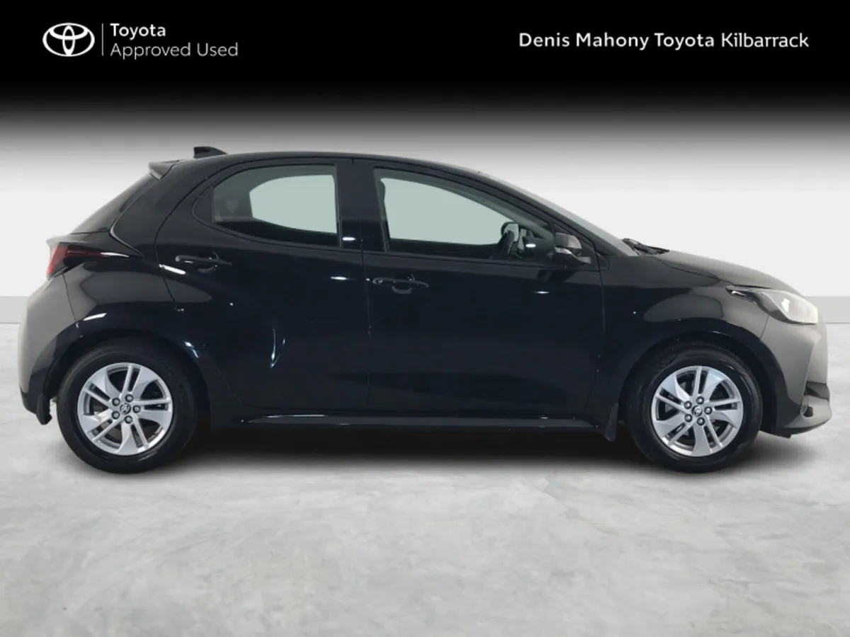 Toyota Yaris 1.0 LUNA - Image 3