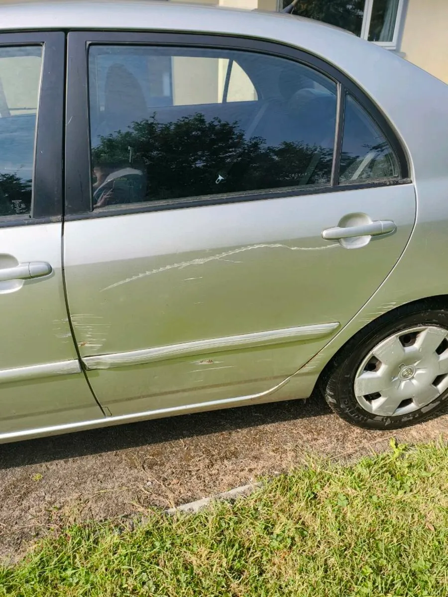 Toyota Corolla - Image 4