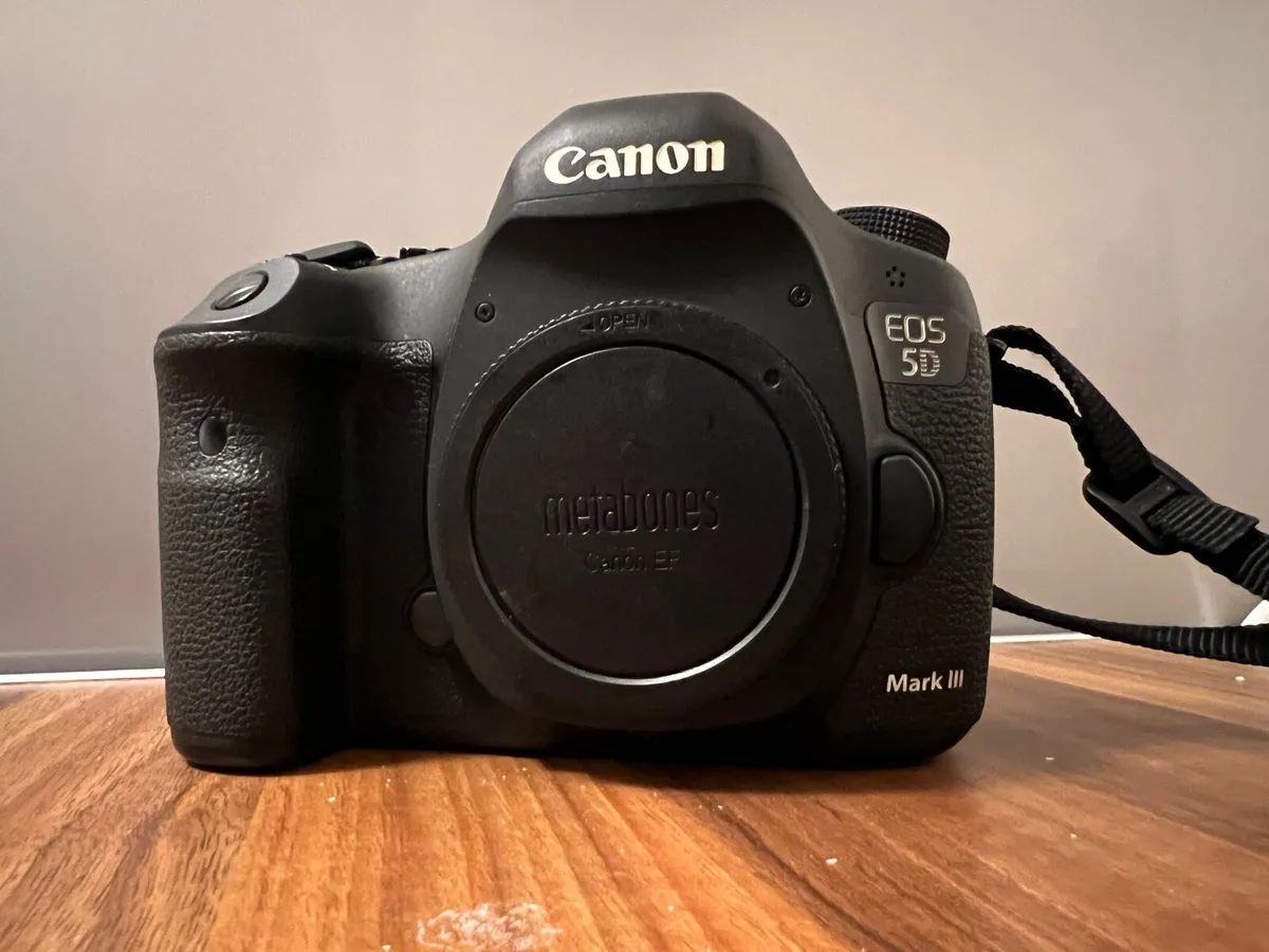 Canon 5D mark 3 - Image 3