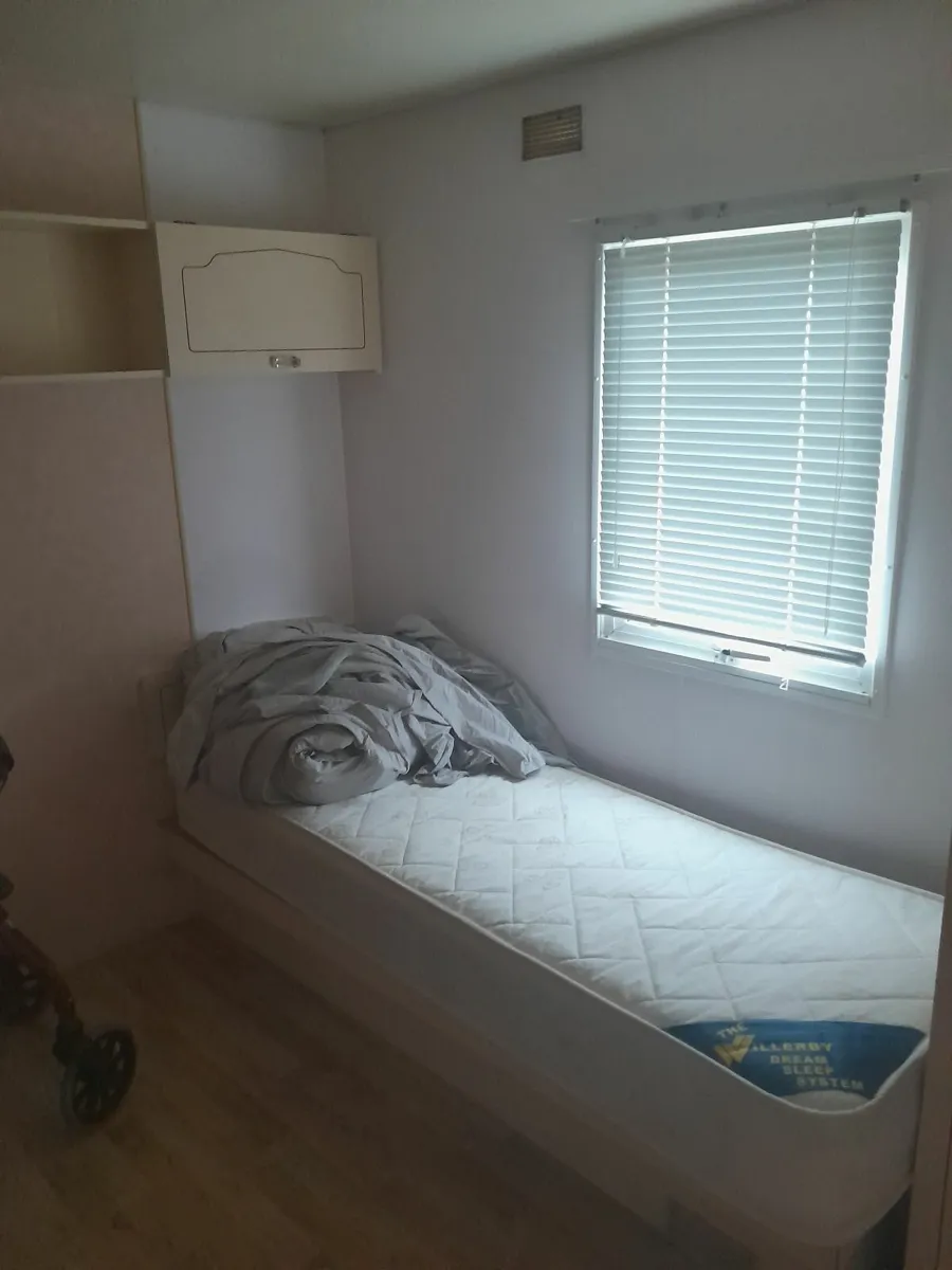 Mobile Home - Image 3