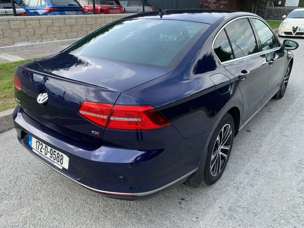 2017 Volkswagen Passat, Nctd 7/27, tax 7/25 - Image 3