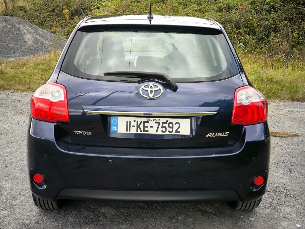 Toyota Auris petrol - Image 4