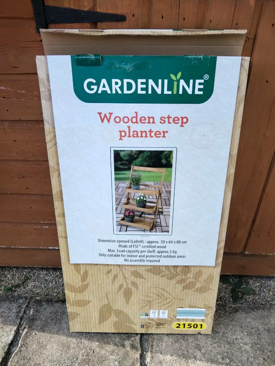 Wooden Step Planter - Image 4
