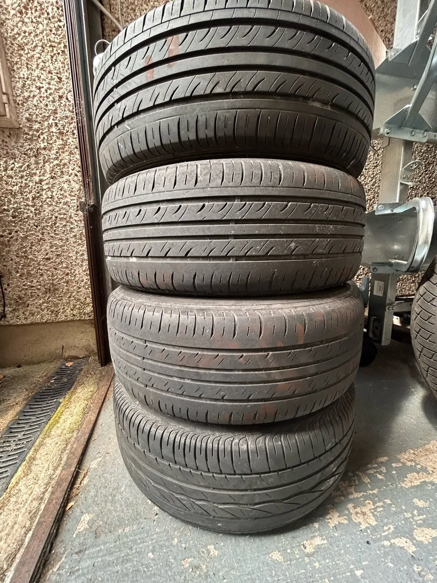 4x original 16” VW Golf 5 wheels - Image 2