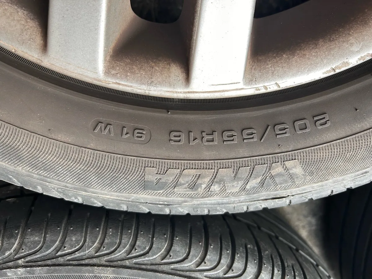 4x original 16” VW Golf 5 wheels - Image 3