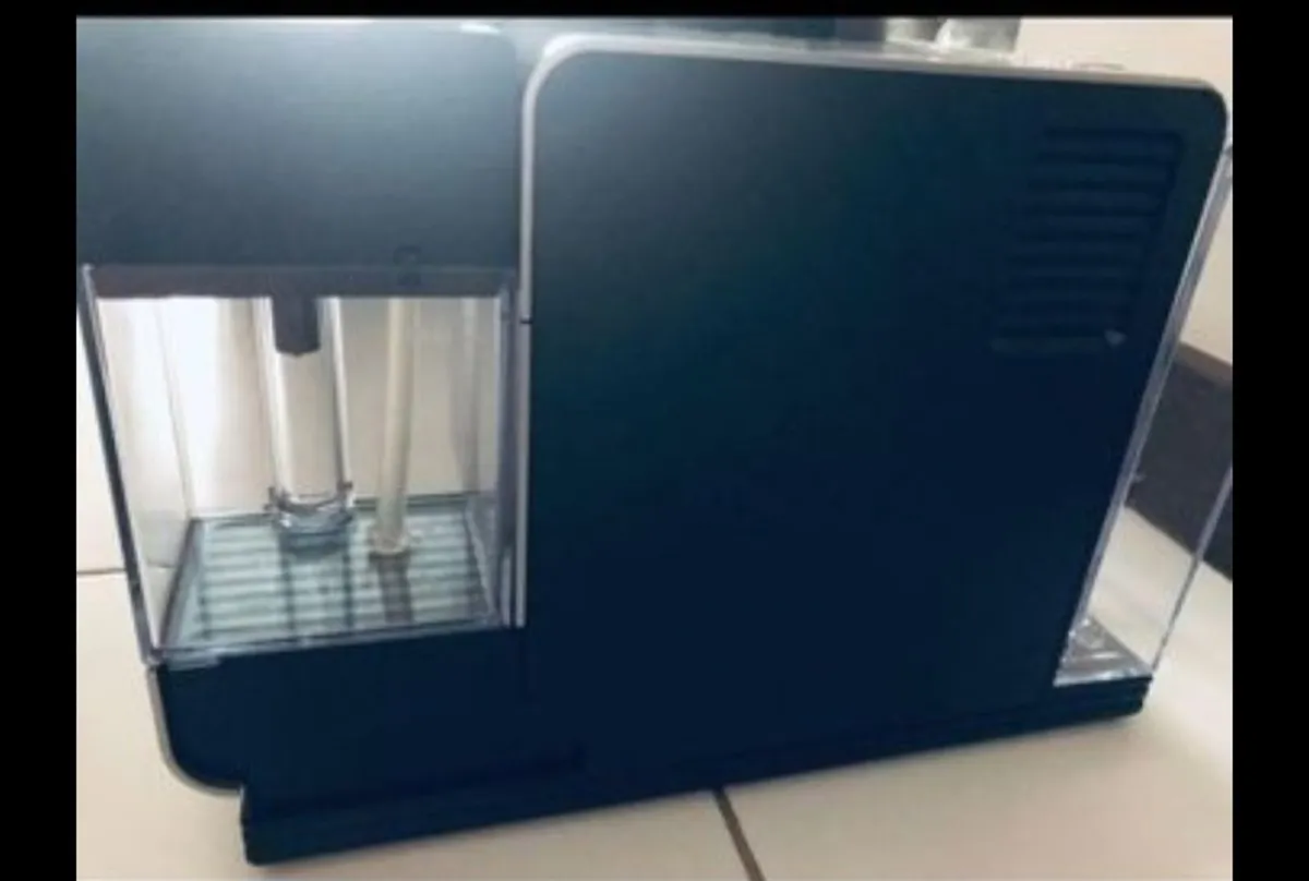 nespresso Lattissima Touch Coffee Machine - Image 3
