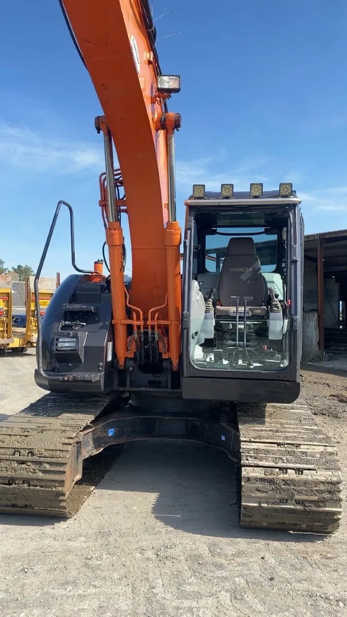 Zaxis 135 excavator - Image 1