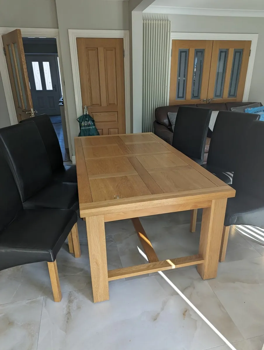 kitchen table and chairs - Image 3