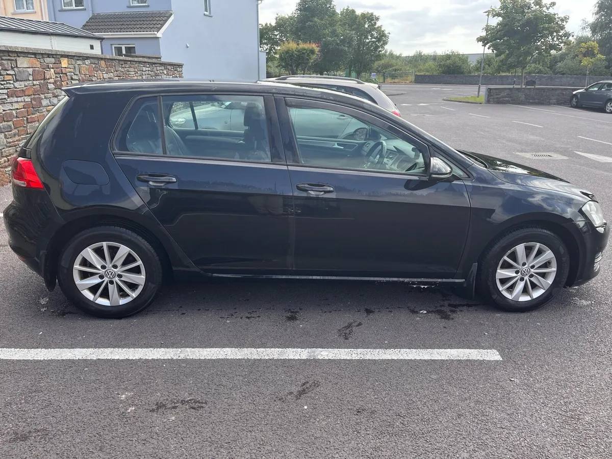 2014 Volkswagen Golf - Image 4