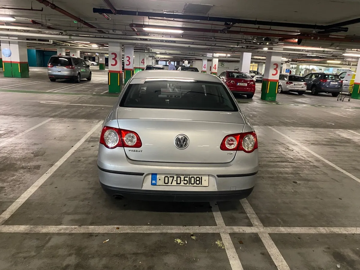 Volkswagen Passat 2007 - Image 4
