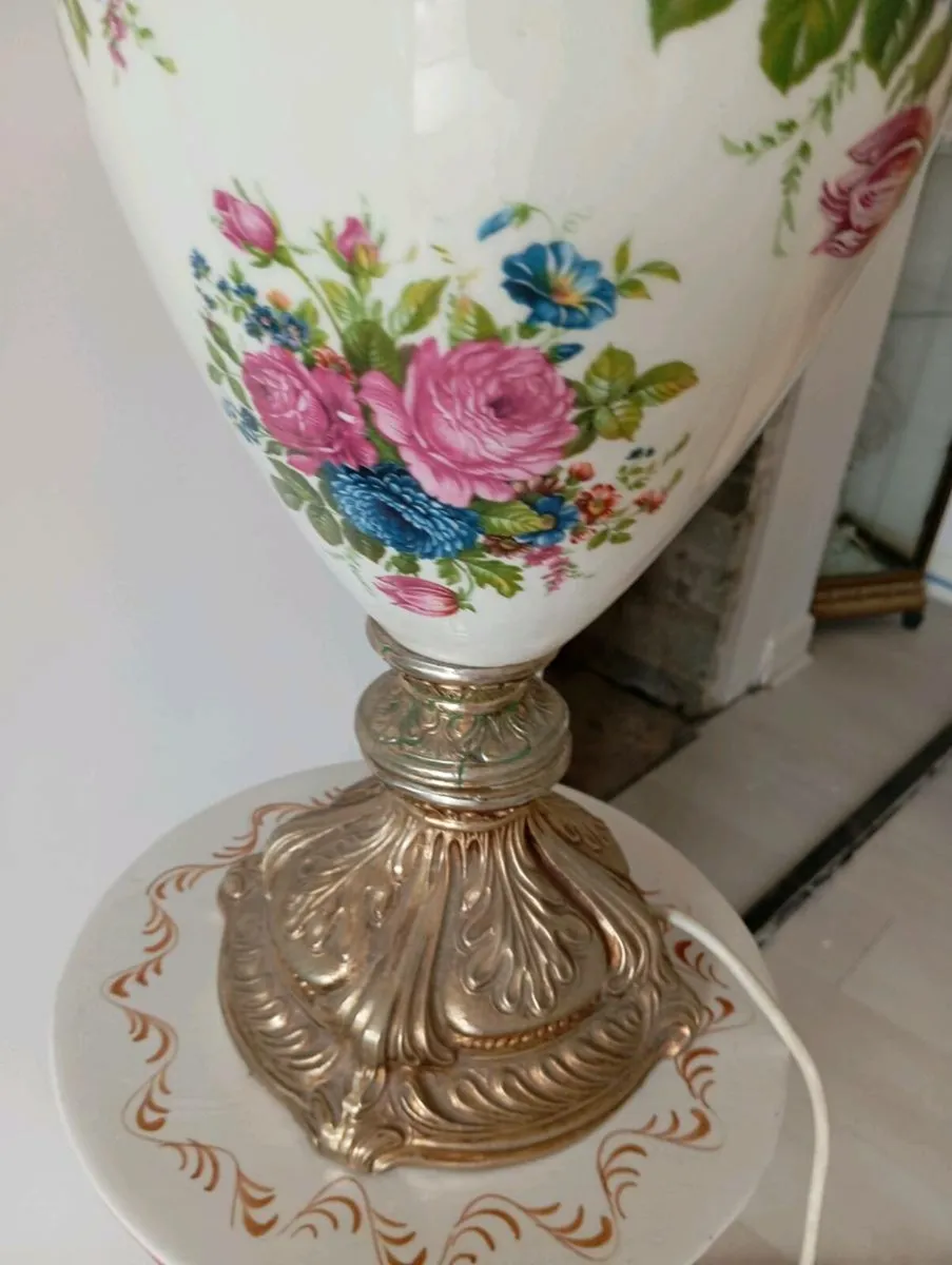 Antique lamp - Image 2