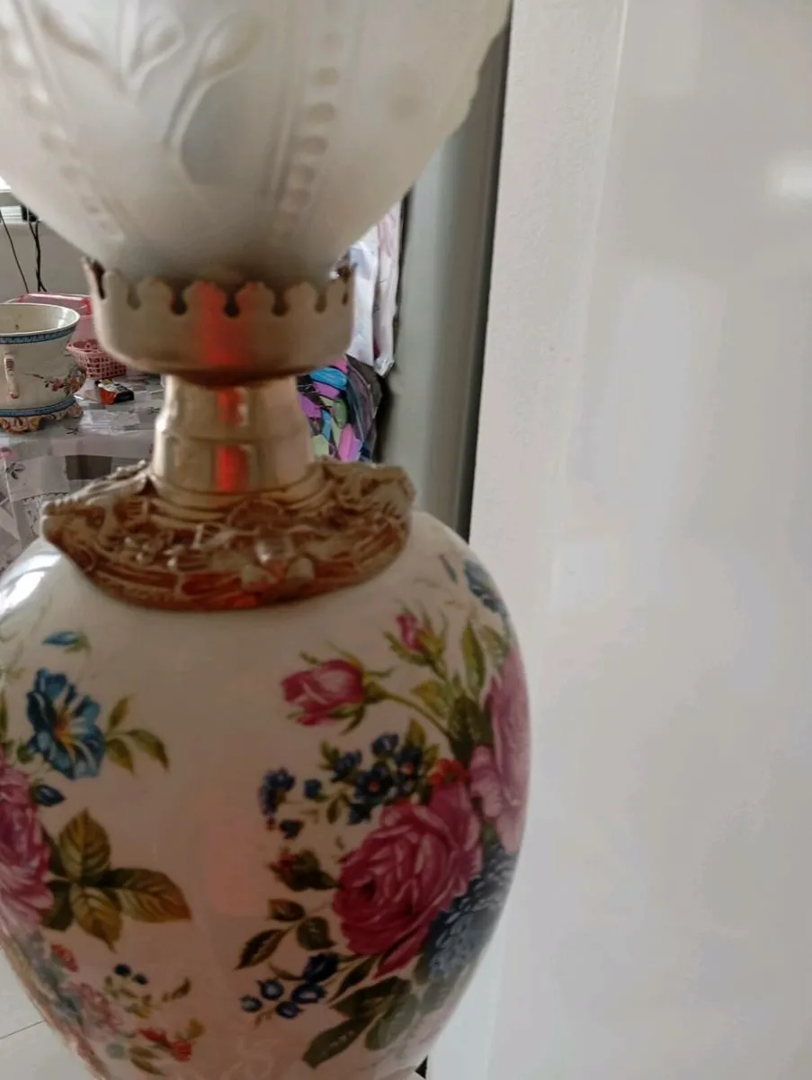 Antique lamp - Image 4